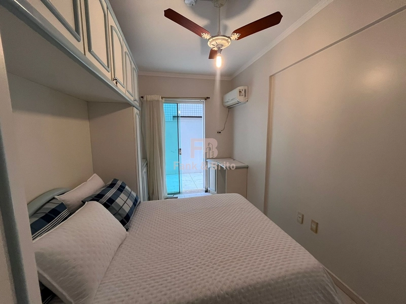 JUNTO A PRAÇA FLAVIO BOIANOVISK! SACADA DE FRENTE COM CHURRASQUEIRA: 21ª foto da galeria de imagens do imóvel