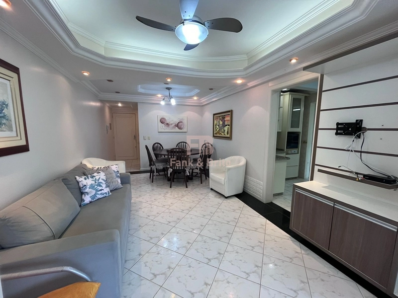 JUNTO A PRAÇA FLAVIO BOIANOVISK! SACADA DE FRENTE COM CHURRASQUEIRA: 2ª foto da galeria de imagens do imóvel