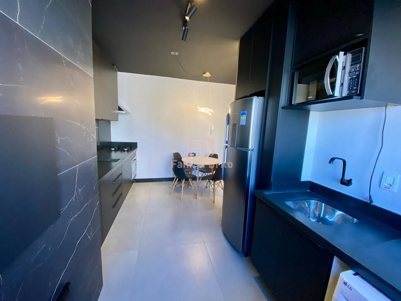 Apartamento mobiliado e decorado a uma quadra do mar: 8ª foto da galeria de imagens do imóvel