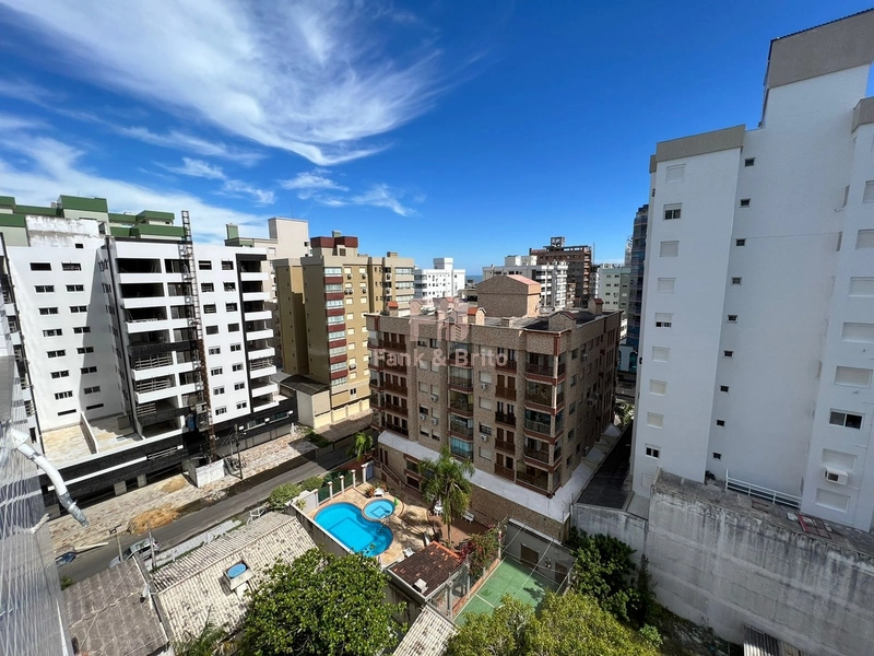 LOCALIZADO JUNTO A PRAÇA ISRAELITA, APENAS 2 QUADRAS DO MAR!: 7ª foto da galeria de imagens do imóvel