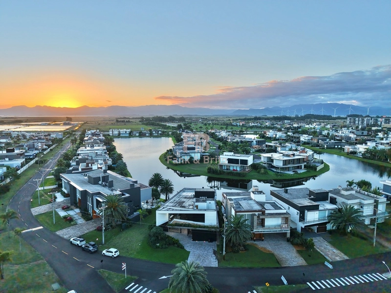 Casa espetacular à venda no Condomínio Enseada lagos em Xangri-lá;: 28ª foto da galeria de imagens do imóvel