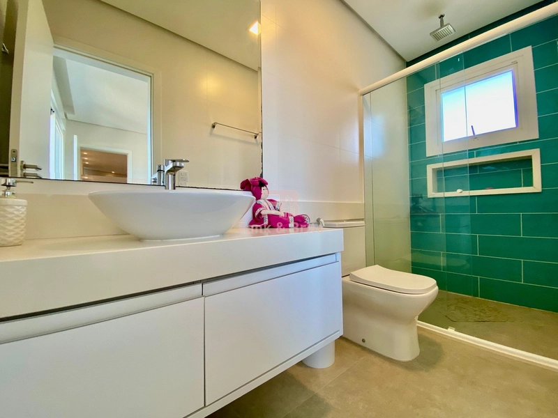 Casa de Condomínio com 4 Quartos e 6 banheiros à Venda.: 53ª foto da galeria de imagens do imóvel