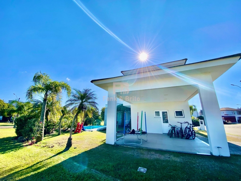 Casa de Condomínio com 4 Quartos e 6 banheiros à Venda.: 8ª foto da galeria de imagens do imóvel