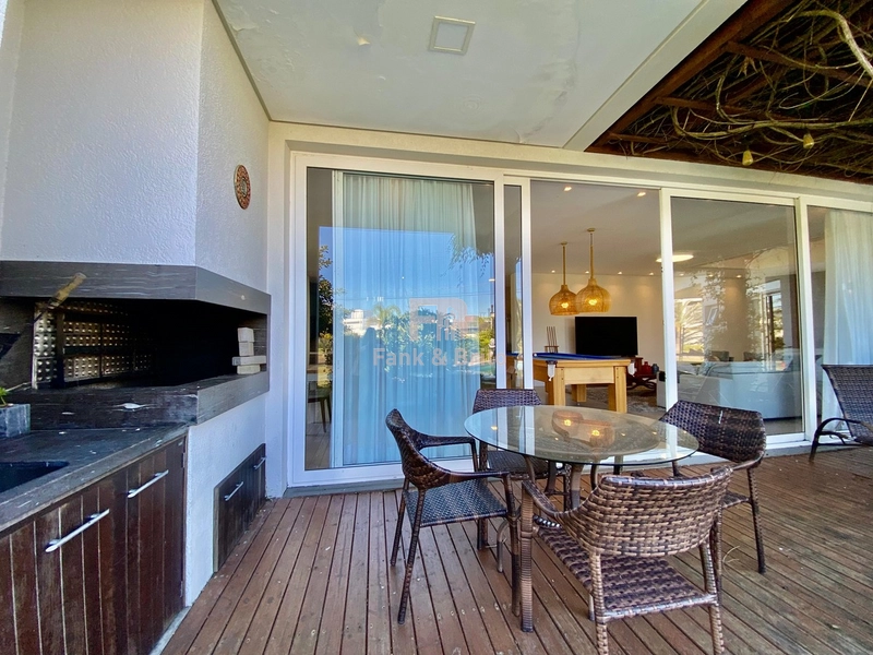 Casa de Condomínio com 4 Quartos e 6 banheiros à Venda.: 44ª foto da galeria de imagens do imóvel