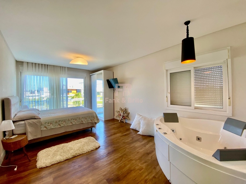 Casa de Condomínio com 4 Quartos e 6 banheiros à Venda.: 60ª foto da galeria de imagens do imóvel