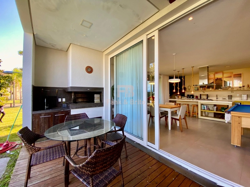 Casa de Condomínio com 4 Quartos e 6 banheiros à Venda.: 43ª foto da galeria de imagens do imóvel