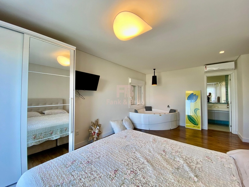 Casa de Condomínio com 4 Quartos e 6 banheiros à Venda.: 63ª foto da galeria de imagens do imóvel