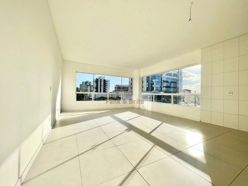 APARTAMENTO DE FRENTE PARA AVENIDA CENTRAL COM VISTA LIBERADA: 12ª foto da galeria de imagens do imóvel