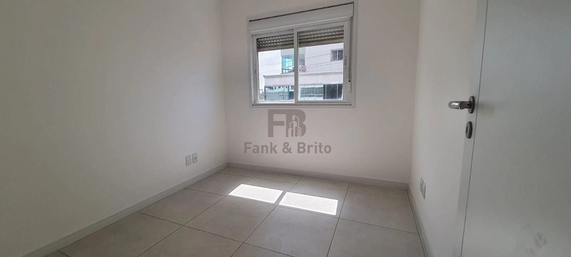 APARTAMENTO DE FRENTE PARA AVENIDA CENTRAL COM VISTA LIBERADA: 6ª foto da galeria de imagens do imóvel