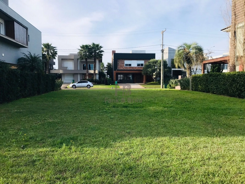 RARIDADE NO ENSEADA LAGOS DE XANGRI-LÁ: 6ª foto da galeria de imagens do imóvel