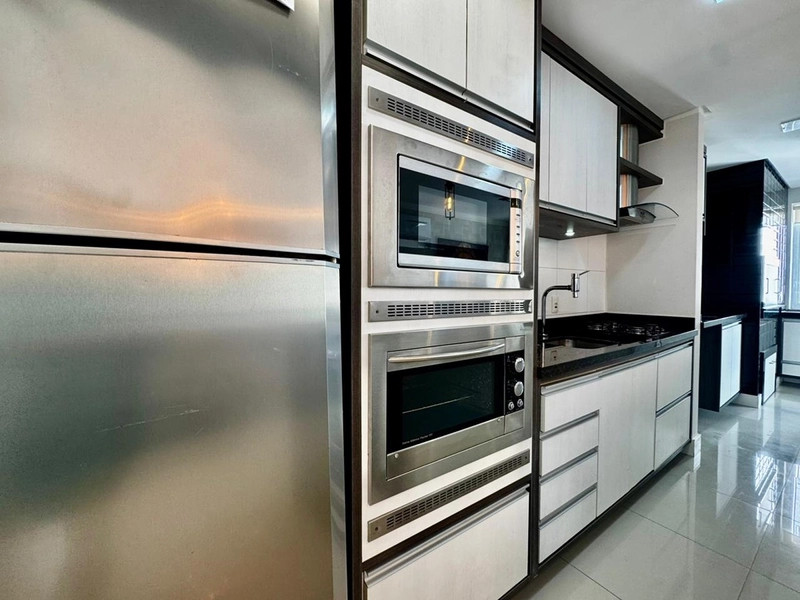 ESQUINA COM A PRAÇA TIARAJU, AO LADO DA UBIRAJARA: 7ª foto da galeria de imagens do imóvel