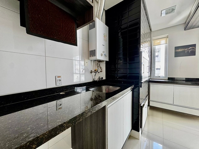 ESQUINA COM A PRAÇA TIARAJU, AO LADO DA UBIRAJARA: 8ª foto da galeria de imagens do imóvel