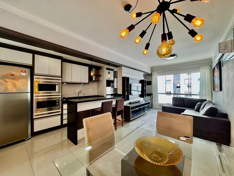 ESQUINA COM A PRAÇA TIARAJU, AO LADO DA UBIRAJARA: 10ª foto da galeria de imagens do imóvel