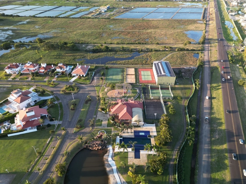 CASA A VENDA EM CONDOMÍNIO FECHADO: 45ª foto da galeria de imagens do imóvel