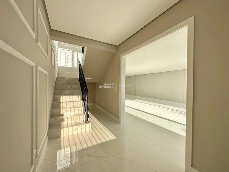 MANSÃO NEOCLÁSSICA À VENDA: 10ª foto da galeria de imagens do imóvel