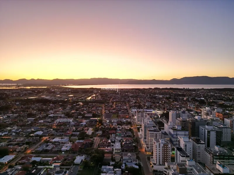 MANSÃO NEOCLÁSSICA À VENDA: 69ª foto da galeria de imagens do imóvel