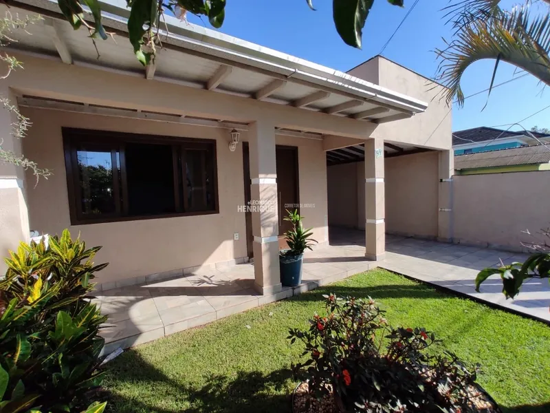 ÓTIMA CASA COM 3 DORMITÓRIOS: 1ª foto da galeria de imagens do imóvel