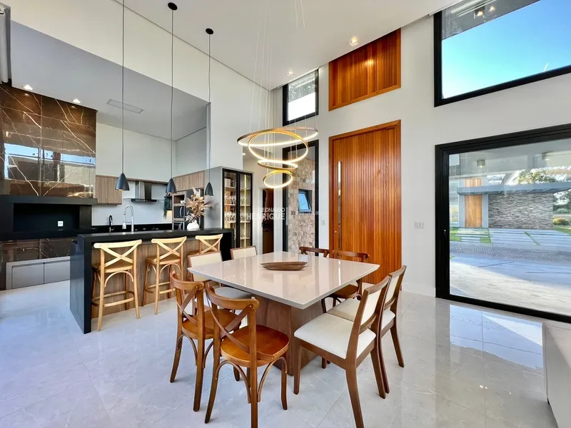 Casa em condomínio com 4 Suítes: 4ª foto da galeria de imagens do imóvel