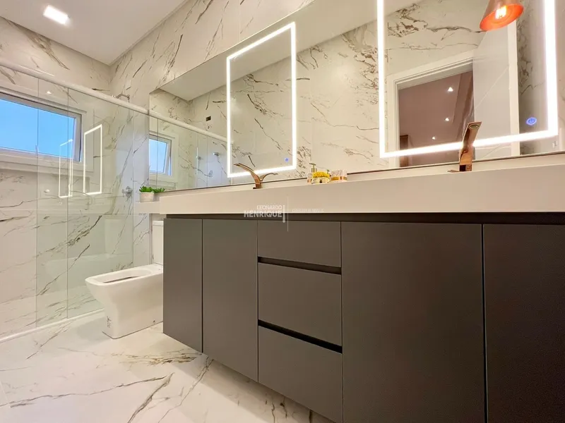 Casa em condomínio com 4 Suítes: 20ª foto da galeria de imagens do imóvel