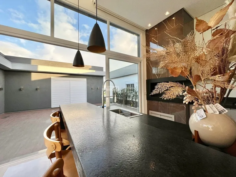 Casa em condomínio com 4 Suítes: 13ª foto da galeria de imagens do imóvel