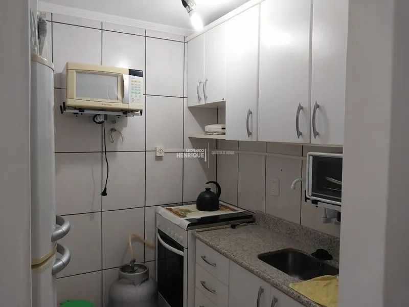 APARTAMENTO DE 1 DORMITÓRIO A UMA QUADRA DO MAR: 3ª foto da galeria de imagens do imóvel