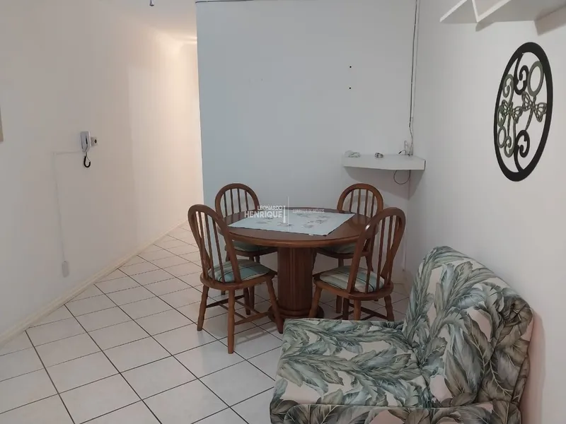 APARTAMENTO DE 1 DORMITÓRIO A UMA QUADRA DO MAR: 2ª foto da galeria de imagens do imóvel