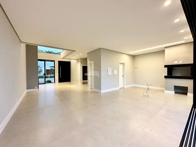 LINDO SOBRADO À VENDA!: 8ª foto da galeria de imagens do imóvel