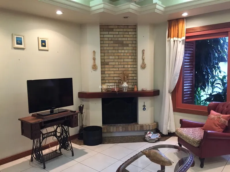 BELÍSSIMA MANSÃO EM BAIRRO NOBRE: 6ª foto da galeria de imagens do imóvel