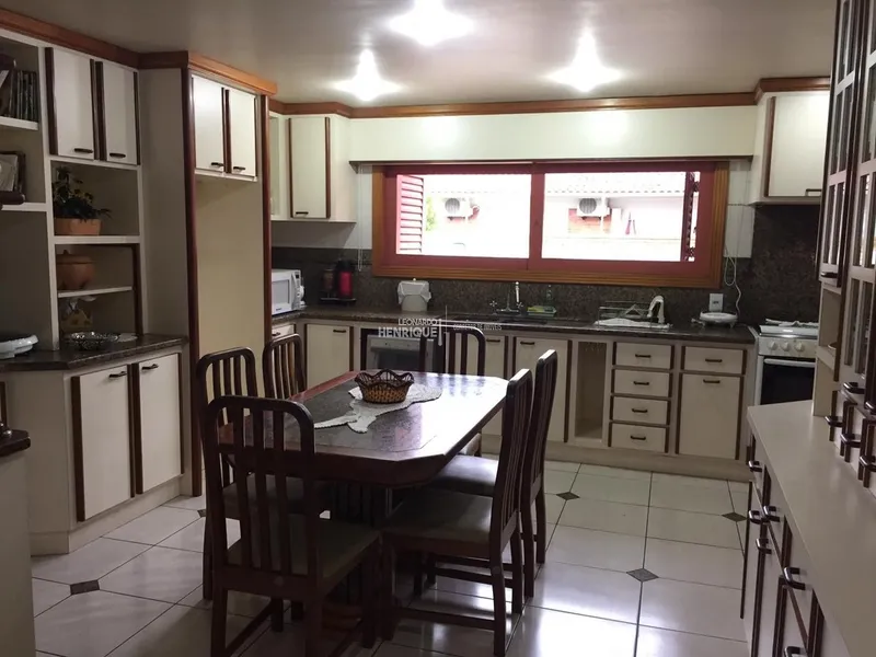 BELÍSSIMA MANSÃO EM BAIRRO NOBRE: 7ª foto da galeria de imagens do imóvel