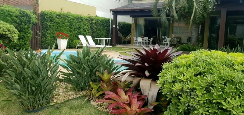 Sobrado com cinco suítes em condomínio fechado!!: 2ª foto da galeria de imagens do imóvel