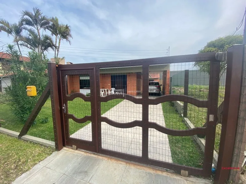 CASA 3 DORMITÓRIOS EM XANGRI-LA - 300mts do MAR: 3ª foto da galeria de imagens do imóvel