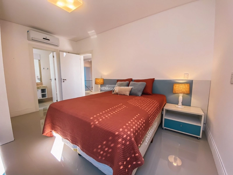 Sobrado com 05 suítes na beira do lago no ENSEADA: 29ª foto da galeria de imagens do imóvel