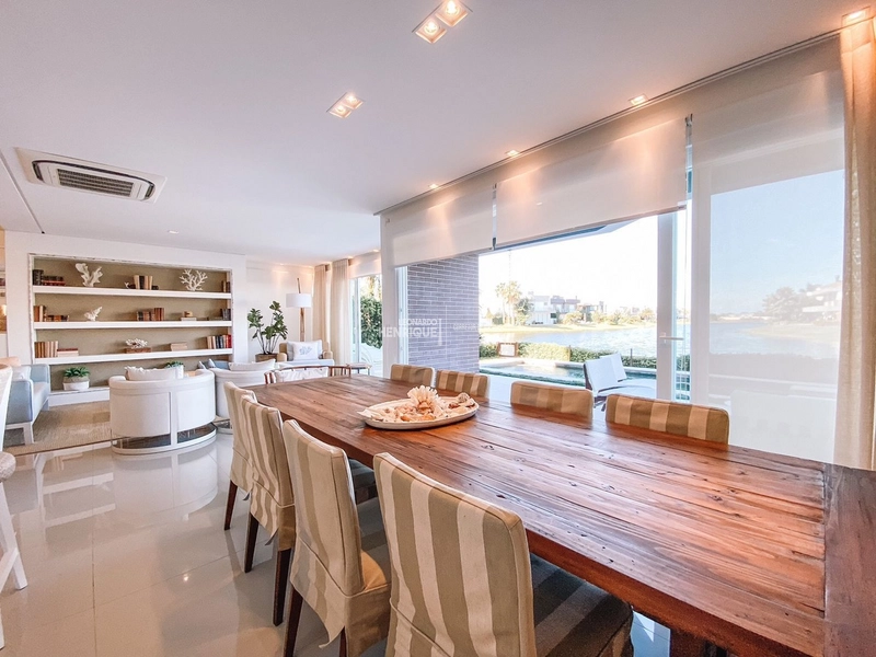 Sobrado com 05 suítes na beira do lago no ENSEADA: 10ª foto da galeria de imagens do imóvel