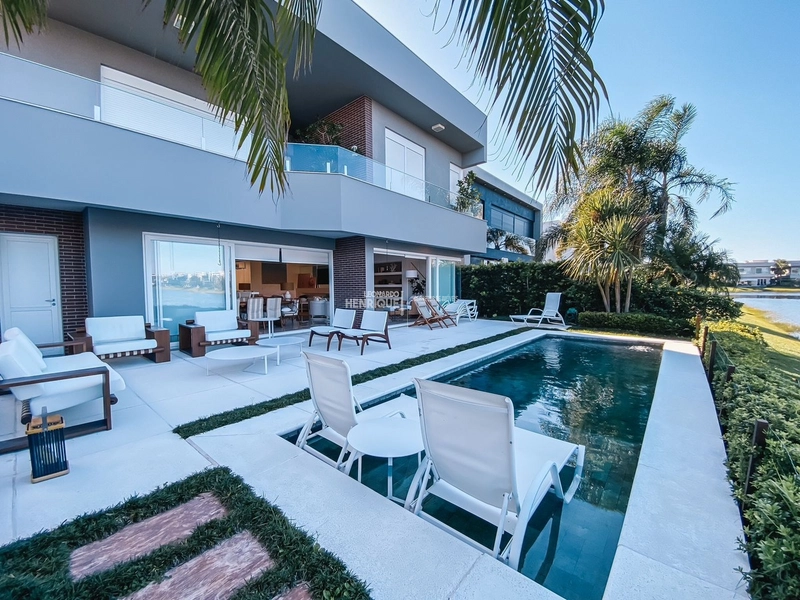 Sobrado com 05 suítes na beira do lago no ENSEADA: 15ª foto da galeria de imagens do imóvel