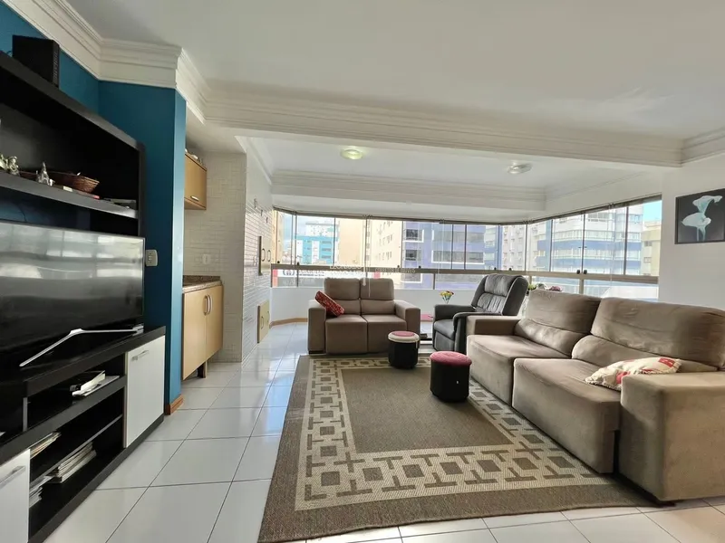 3 Dormitórios no centro: 3ª foto da galeria de imagens do imóvel