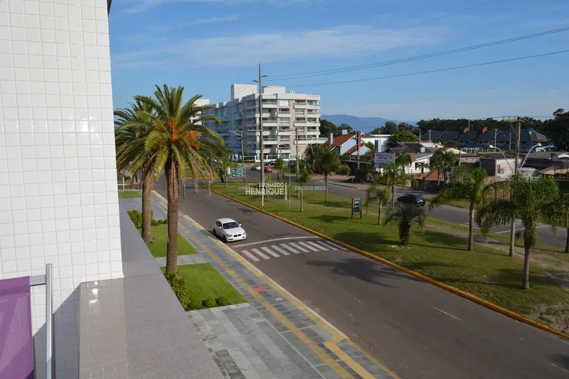 APARTAMENTO DE FRENTE PARA A AVENIDA CENTRAL DE ATLÂNTIDA: 10ª foto da galeria de imagens do imóvel