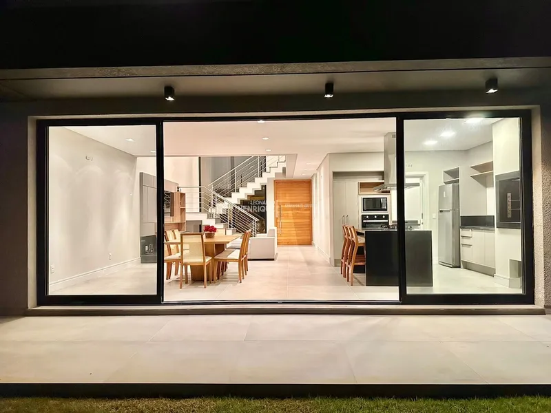 EXCELENTE SOBRADO PRÓXIMO AO CLUBE: 30ª foto da galeria de imagens do imóvel