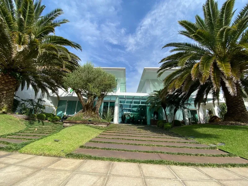 Mansão Condado De Capão: 3ª foto da galeria de imagens do imóvel