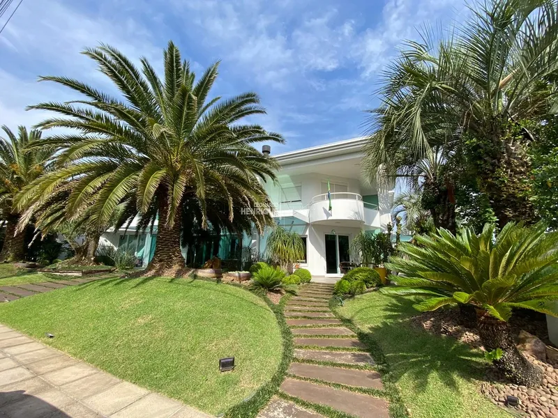 Mansão Condado De Capão: 1ª foto da galeria de imagens do imóvel