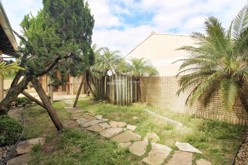 CASA EM XANGRI-LÁ: 18ª foto da galeria de imagens do imóvel