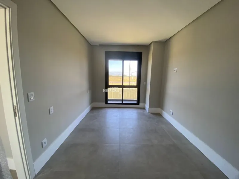 Sobrado de esquina com melhor orientação solar: 3ª foto da galeria de imagens do imóvel