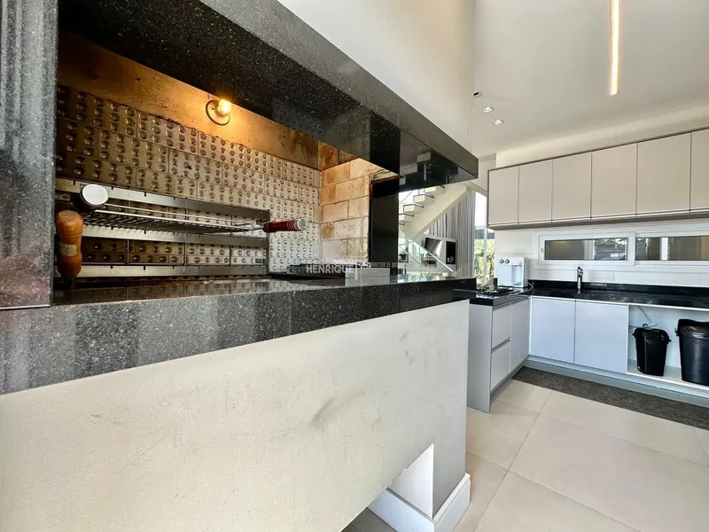 MAGNÍFICA CASA EM CONDOMÍNIO FECHADO: 13ª foto da galeria de imagens do imóvel