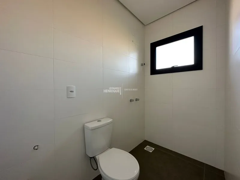 SOBRADO JUNTO AO MAR !: 22ª foto da galeria de imagens do imóvel