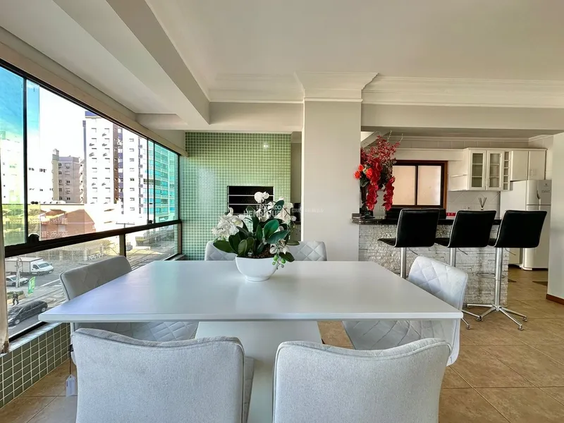 APARTAMENTO À VENDA COM VISTA PARA O MAR: 10ª foto da galeria de imagens do imóvel