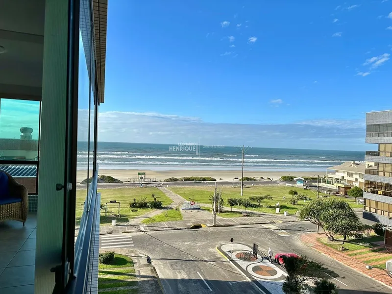 APARTAMENTO À VENDA COM VISTA PARA O MAR: 3ª foto da galeria de imagens do imóvel