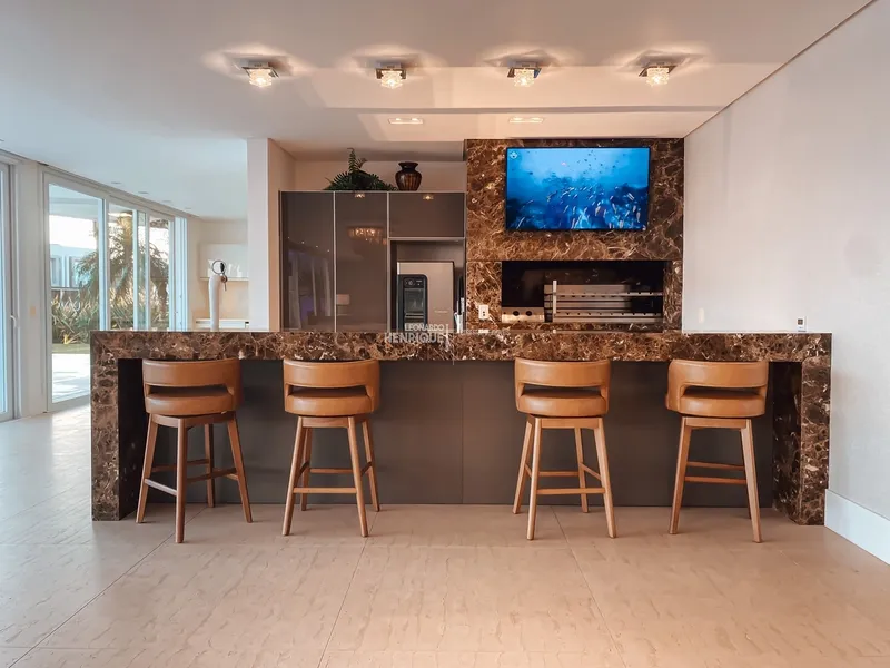 MANSÃO NO CONDOMÍNIO ENSEADA EM XAGRI-LÁ: 8ª foto da galeria de imagens do imóvel