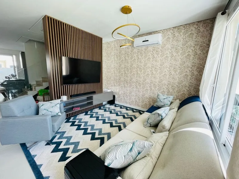 Casa em condomínio com 2 suítes: 1ª foto da galeria de imagens do imóvel