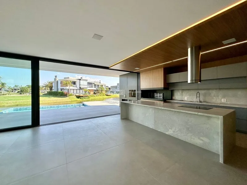 CASA À VENDA BEIRA LAGO CONDOMÍNIO SENSE: 8ª foto da galeria de imagens do imóvel