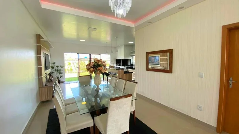 BELÍSSIMA RESIDENCIA PRÓXIMA AO CLUBE: 14ª foto da galeria de imagens do imóvel