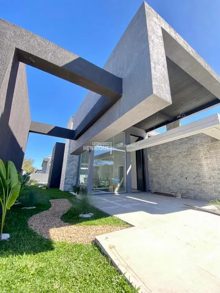 Casa com padrão AA, localização privilegiada em Atlântida.: 17ª foto da galeria de imagens do imóvel